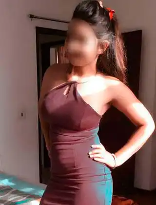 Alisha Kapoor Uchhepota Escorts